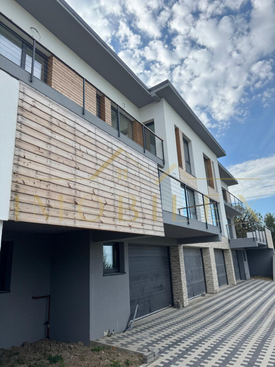 ULTIMA UNITATE ,casa tip duplex panorama asupra Clujului