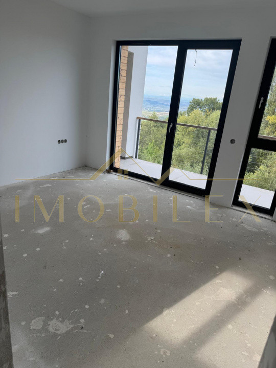 ULTIMA UNITATE ,casa tip duplex panorama asupra Clujului