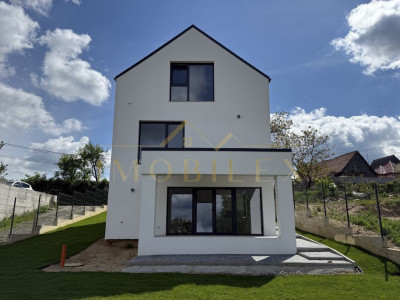 Casa individuala,teren 863 mp, panorama deosebita Feleacu