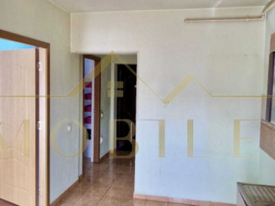 Apartament decomandat, zona Porii