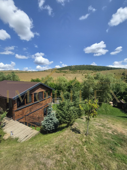 Casa cu teren 600mp in Salicea