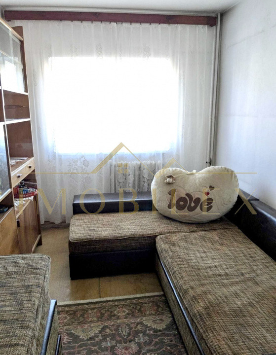 Apartament spatios, 4 camere, decomandate, zona Manastur/Big