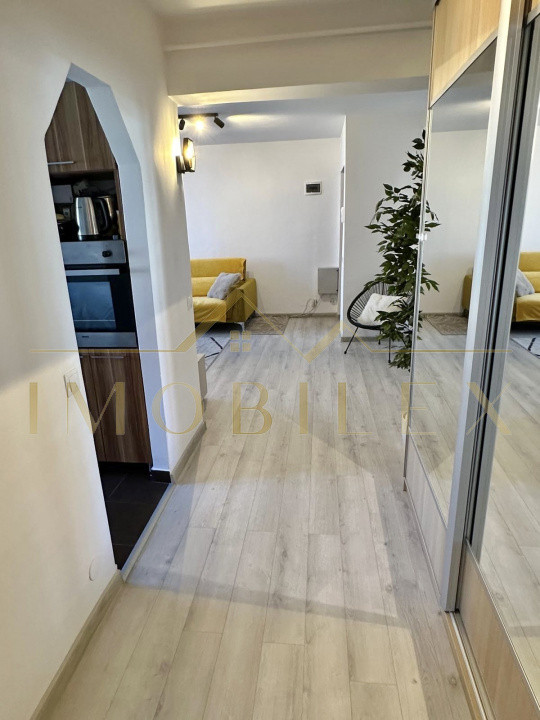 Apartament 2 camere decomandate, parcare, zona Eroilor 