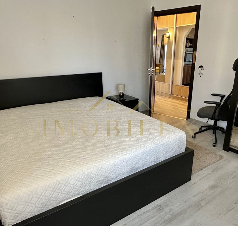 Apartament 2 camere decomandate, parcare, zona Eroilor 