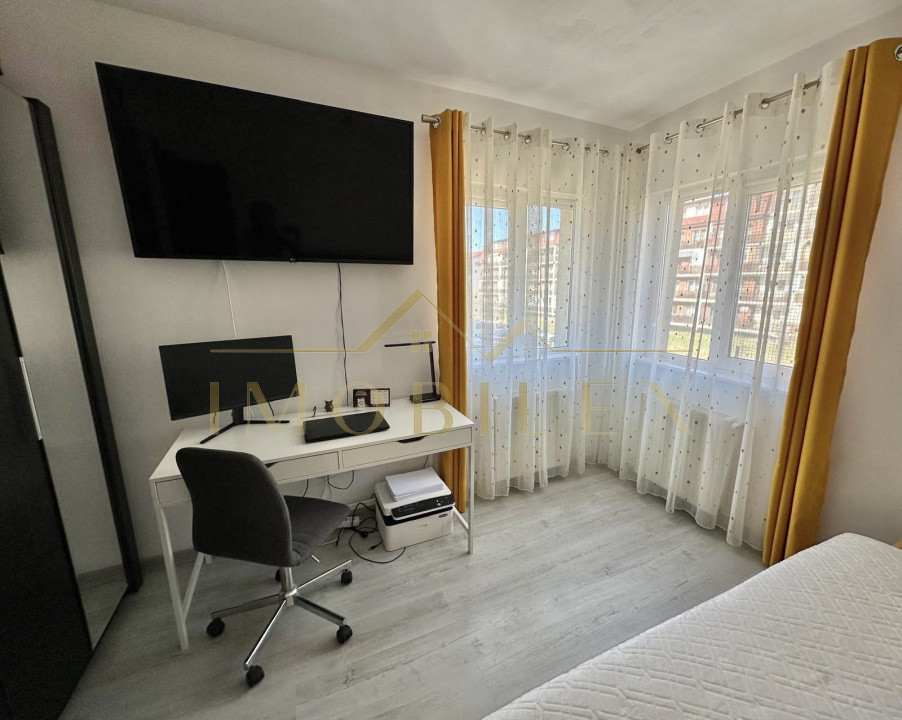 Apartament 2 camere decomandate, parcare, zona Eroilor 