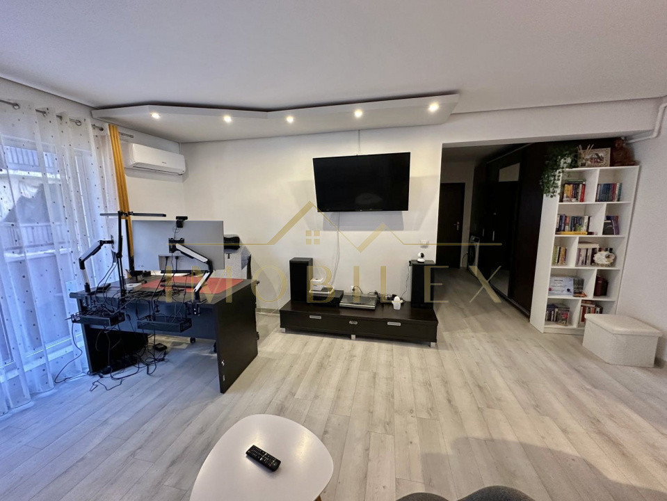 Apartament 2 camere decomandate, parcare, zona Eroilor