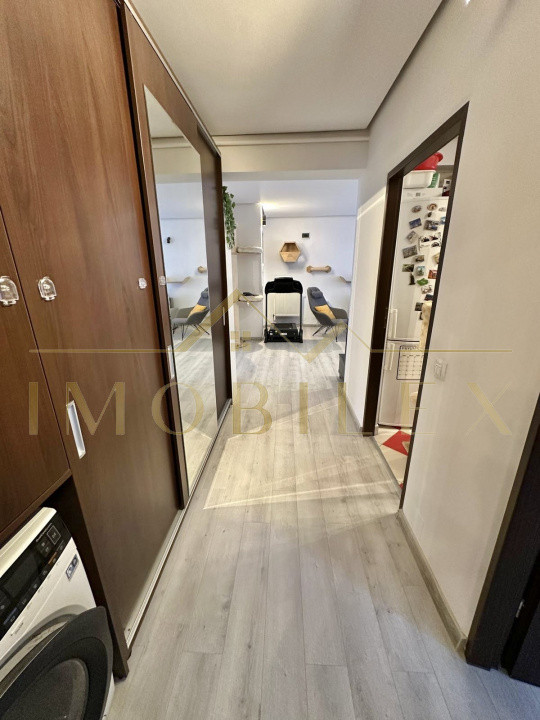 Apartament 2 camere decomandate, parcare, zona Eroilor