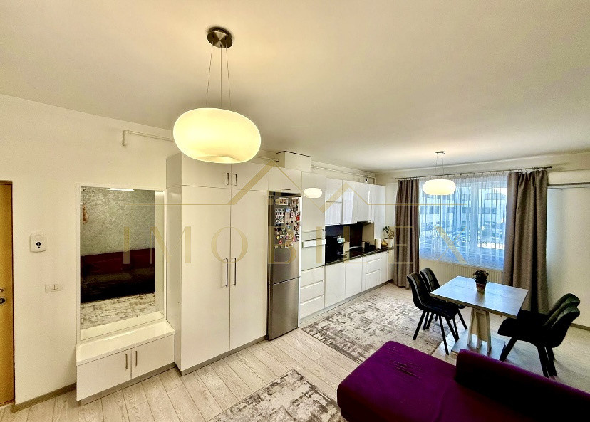 Apartament de vanzare ,3 camere, modern, zona Stadionului