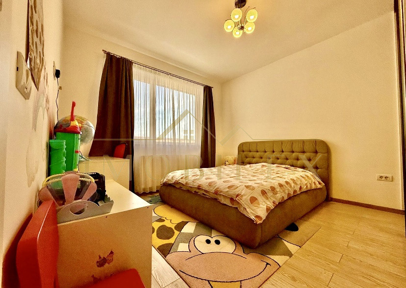 Apartament de vanzare ,3 camere, modern, zona Stadionului