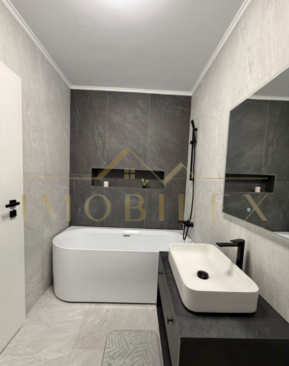 Apartament 2 camere, mobilat LUX, ansamblu nou, zona Eroilor
