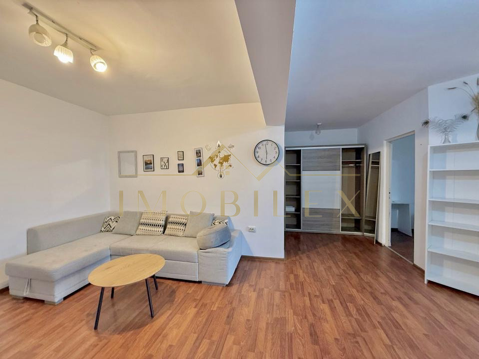 Apartament spatios 59 mp, 2 camere, zona Florilor