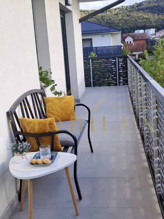 Apartament 2 camere, modern, terasă, zona Avram Iancu 