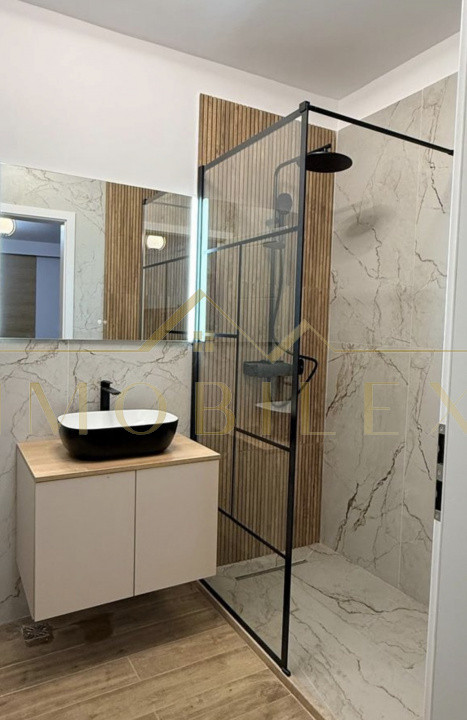 Apartament 2 camere, mobilat LUX, ansamblu nou, zona Eroilor