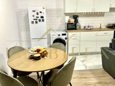 Apartament de inchiriat, 2 camere, parcare, zona Teilor