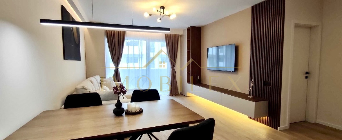 Apartament, 2 camere, LUX, ansamblu nou, blocurile albe, zona Eroilor