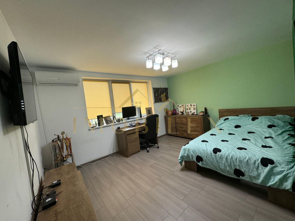 Casă individuală ,teren 2500mp Dambul Rotund