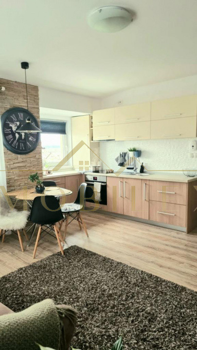 Apartament 3 camere, 65 mp, zona Cetății