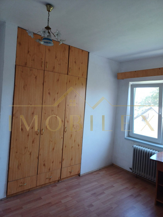 Casa individuala ideala pentru 2 familii sau investitie