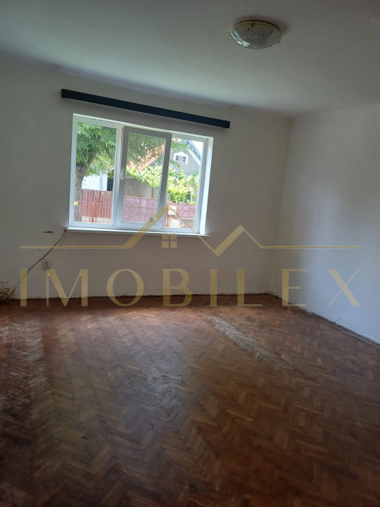 Casa individuala ideala pentru 2 familii sau investitie