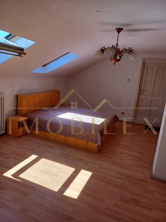 Casa individuala ideala pentru 2 familii sau investitie