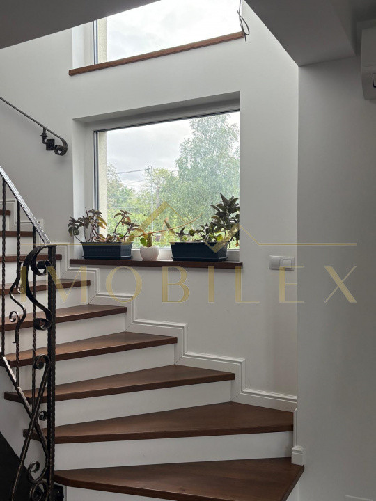 Apartament de inchiriat/etajul unei vile