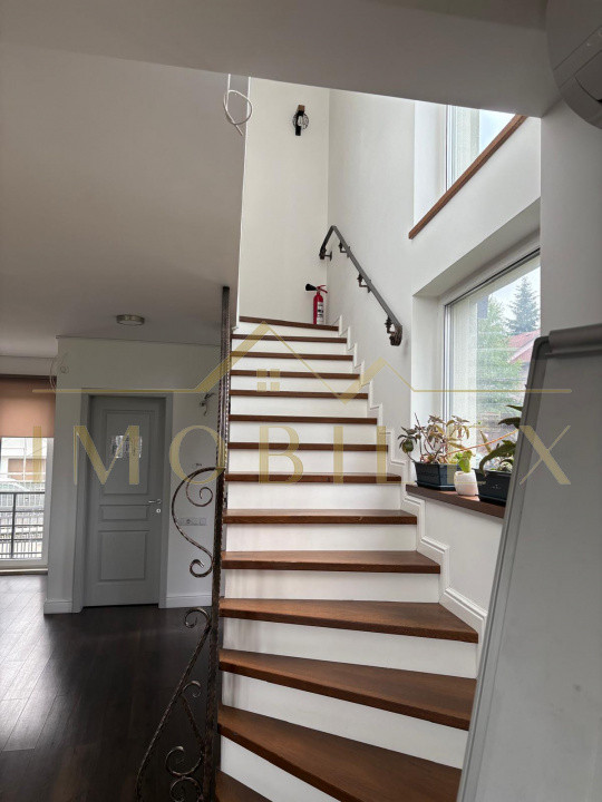 Apartament de inchiriat/etajul unei vile