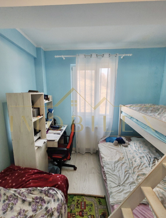 Apartament 3 camere, mobilat, parcare, zona Teilor 