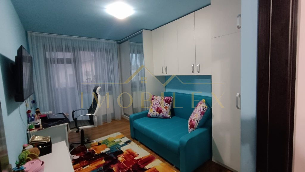 Apartament 2 camere, mobilat,  zona Terra