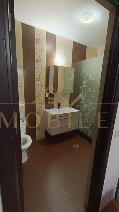 Apartament 2 camere, mobilat,  zona Terra