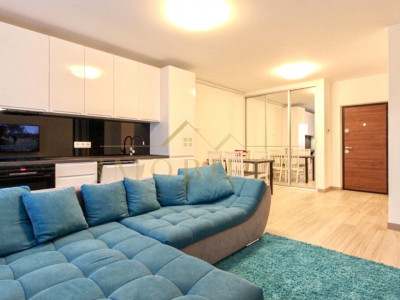 Apartament spatios, 2 camere, modern, parcare, zona Vivo/Bmw