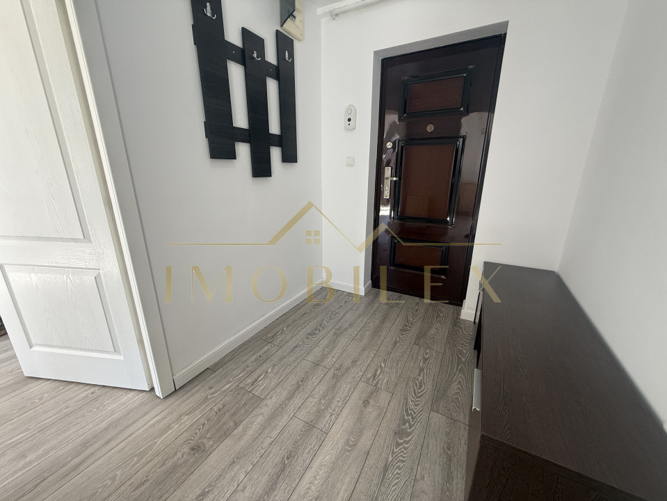 Apartament 1 cameră decomandat, zona Florilor