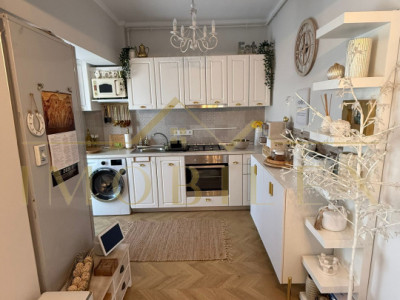 Apartament 3 camere, spațios, zona Lidl Florești 