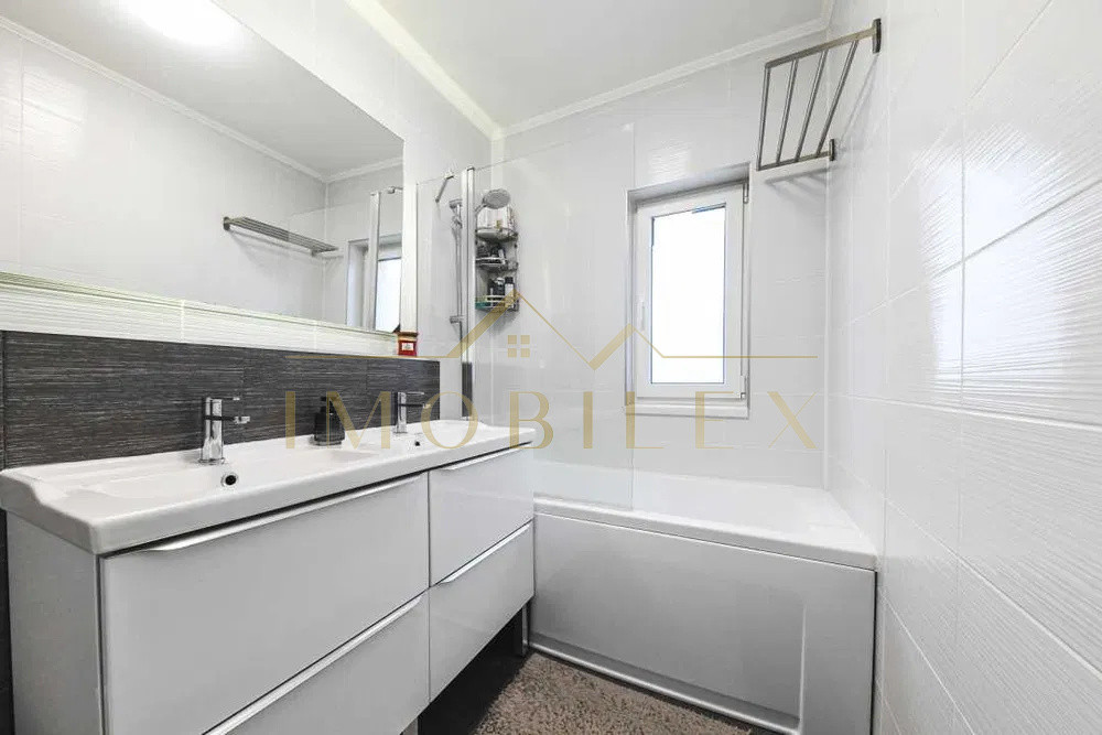 Apartament 2 camere, modern,  zona Teilor 