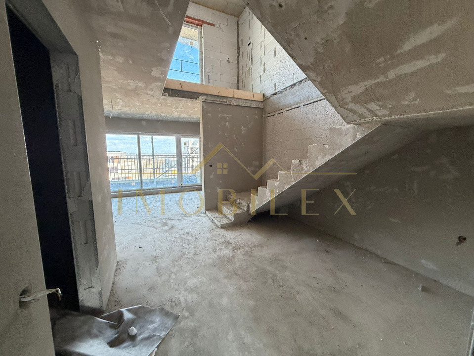 Penthouse cu 2 camere , zona Sopor