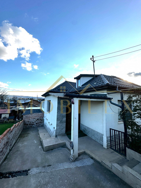 Duplex renovat ,teren 80 mp  