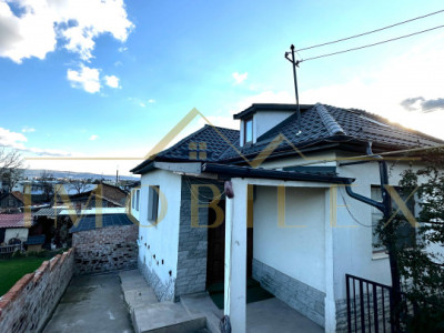 Duplex renovat ,teren 80 mp  