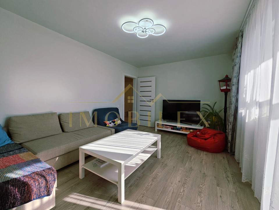 Apartament decomandat ,3 camere, 77mp, boxă, zona Manastur