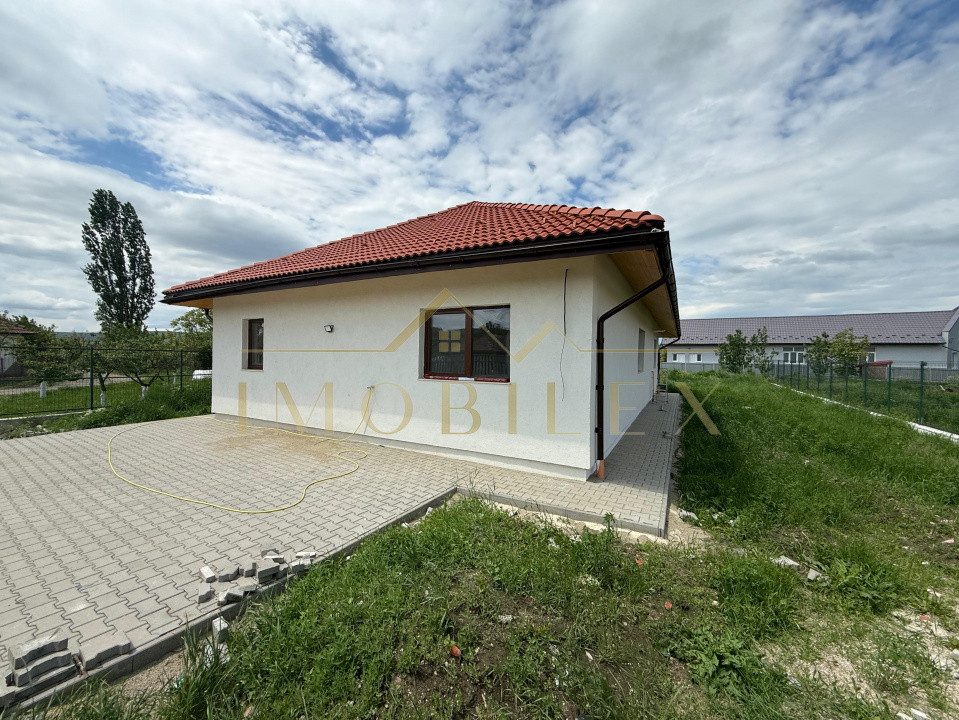 Casa individuala pe un nivel,teren 750 mp Jucu