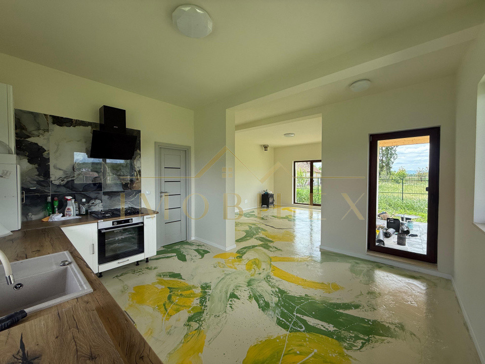 Casa individuala pe un nivel,teren 750 mp Jucu