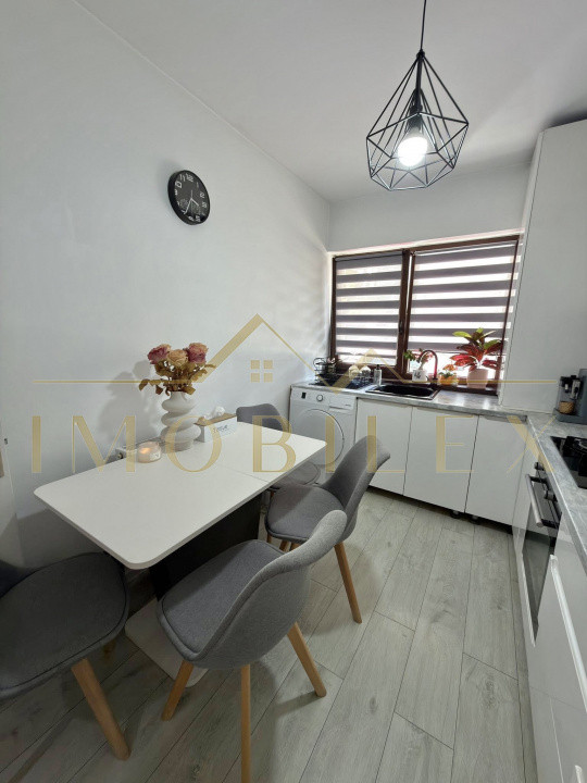 Apartament 3 camere decomandate, parcare, zona Subcetate/ Poligon 