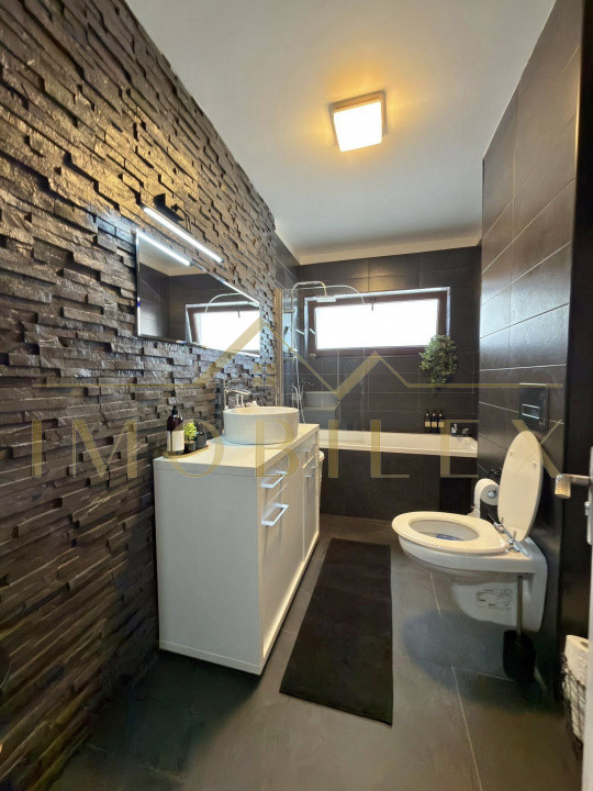 Apartament 3 camere decomandate, parcare, zona Subcetate/ Poligon 