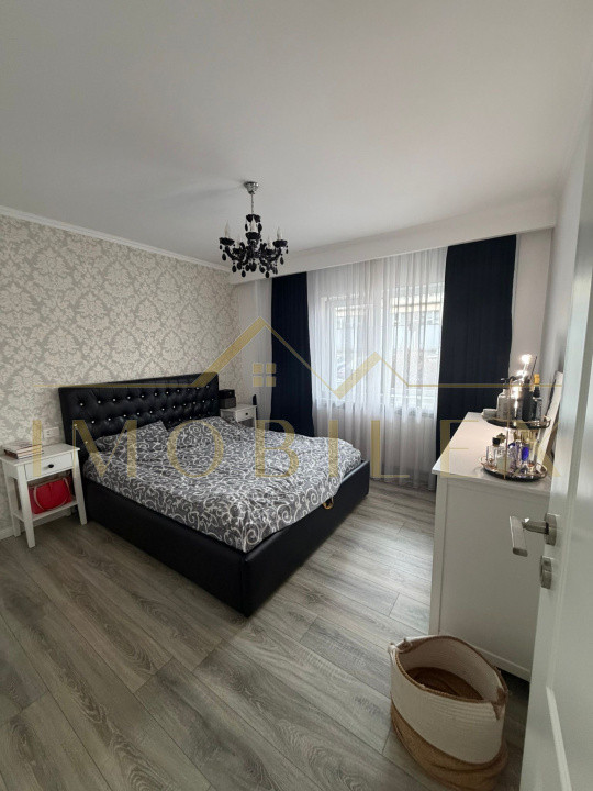 Apartament 3 camere, 2 băi, boxă, zona Aurel Vlaicu