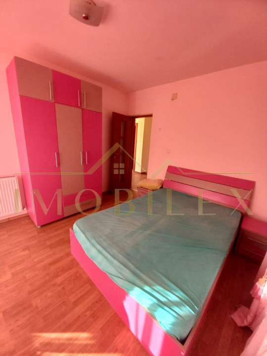 Casă individuală 5 camere, 200mp, terasa, zona Florilor