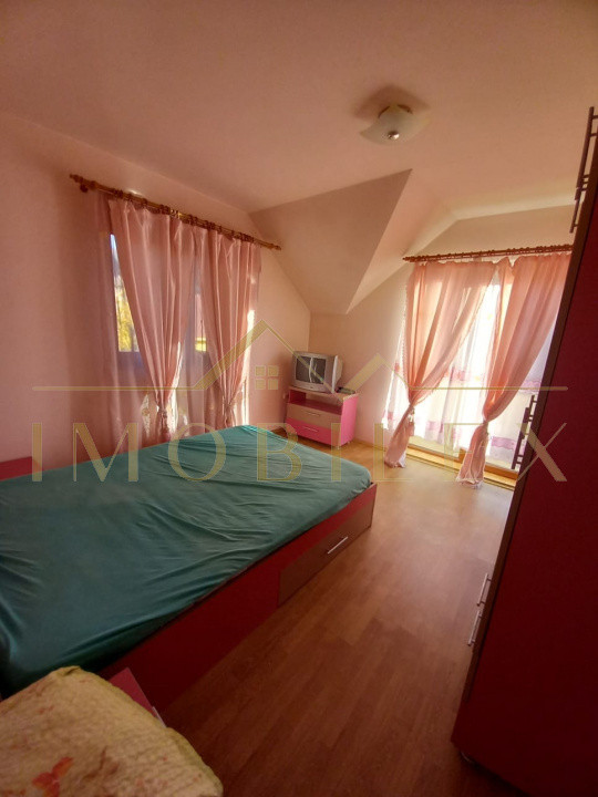 Casă individuală 5 camere, 200mp, terasa, zona Florilor