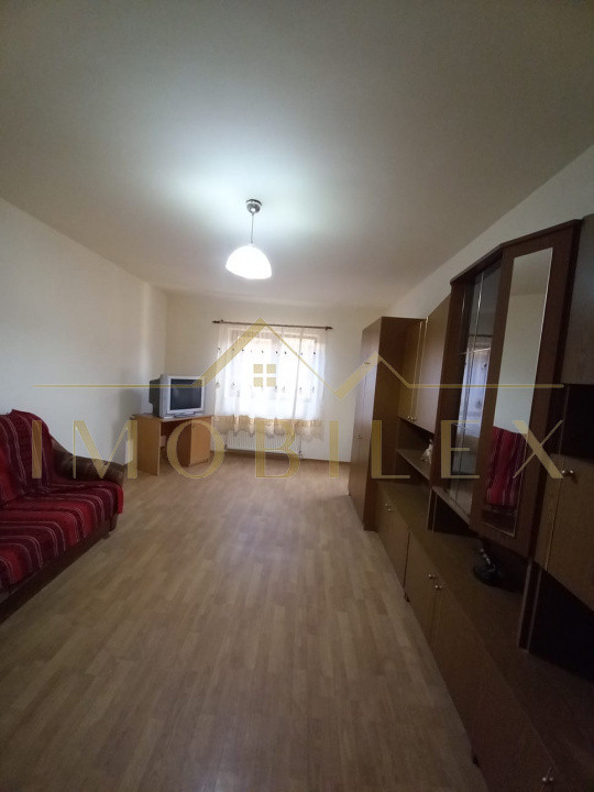 Casă individuală 5 camere, 200mp, terasa, zona Florilor