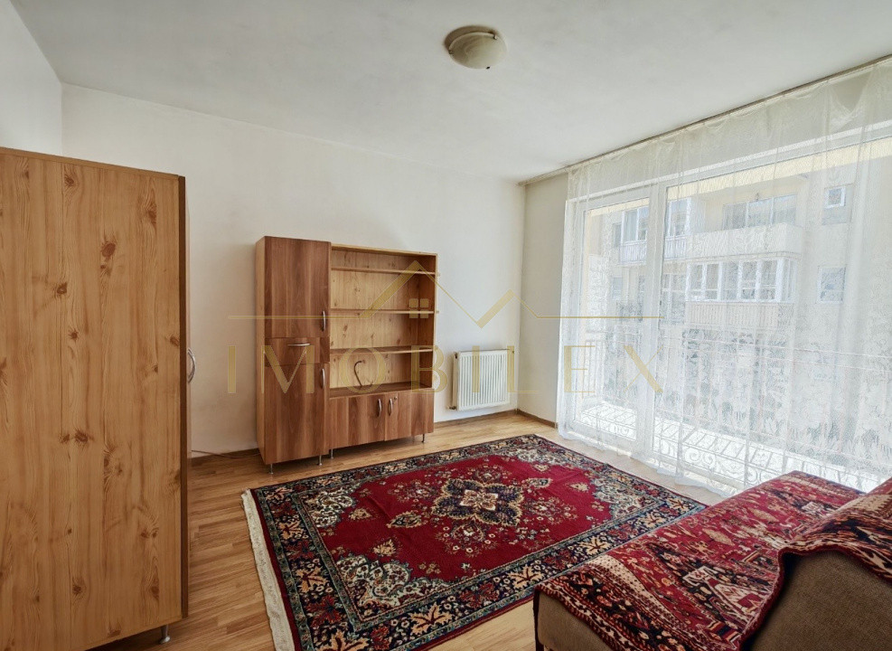 Apartament decomandat, mobilat, zona Porii