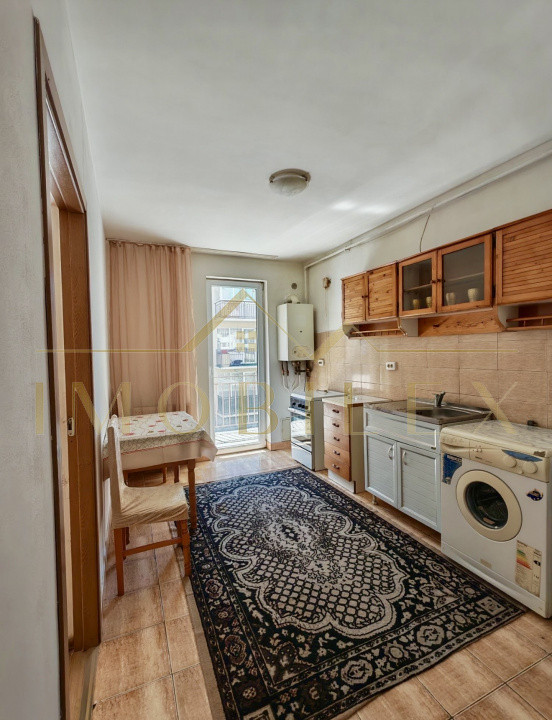 Apartament decomandat, mobilat, zona Porii