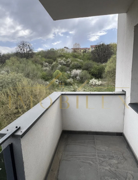 Apartament 3 camere, semifinisat, zona Stejarului