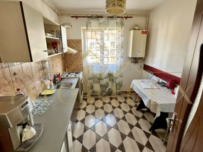 Apartament decomandat, 40mp, zona Eroilor 