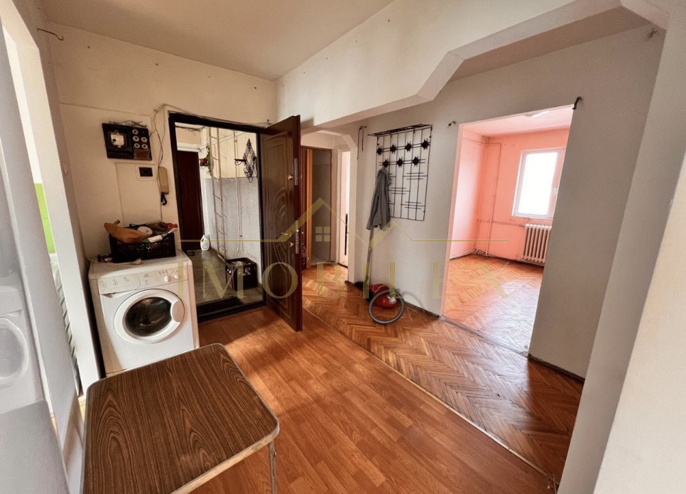 Apartament spațios 4 camere 80mp, zona Manastur Cluj